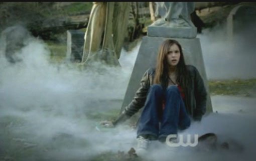 Capa do Seriado The Vampire Diaries Episódio S01E01
