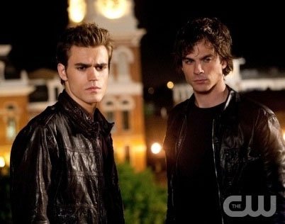 Capa do Seriado The Vampire Diaries Episódio S01E02
