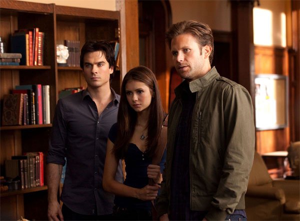 Capa do Seriado The Vampire Diaries Episódio S02E03